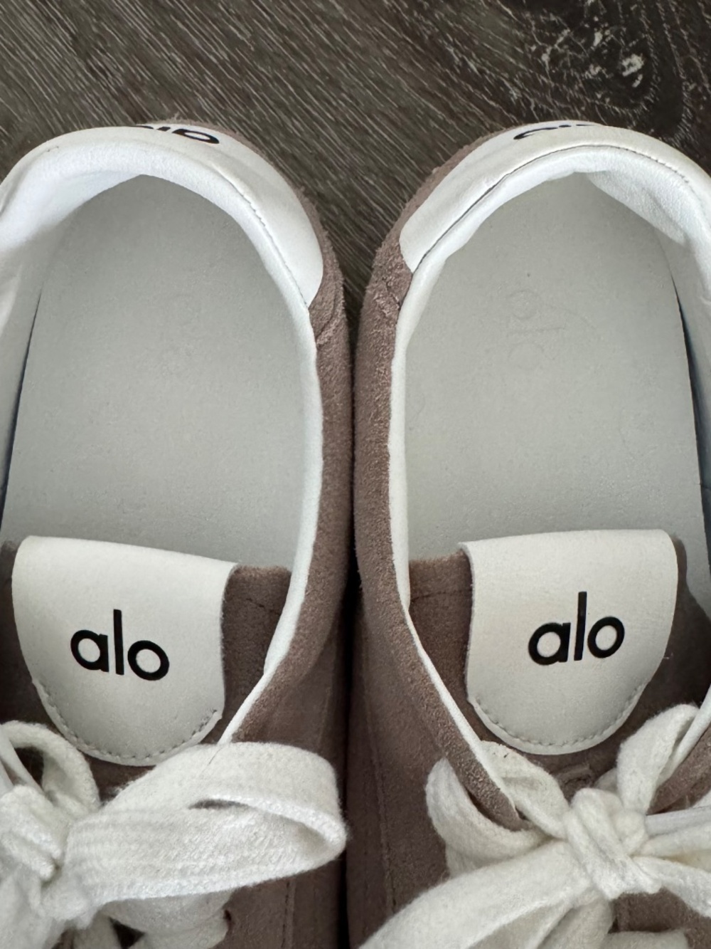 Alo Sunset Sneaker 9 - Picture 2 of 8